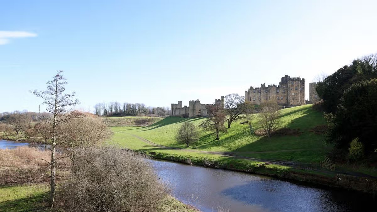 Alnwick Standoff Ends: Locals Topple Duke’s Cottage Plans in Landmark Planning Upset