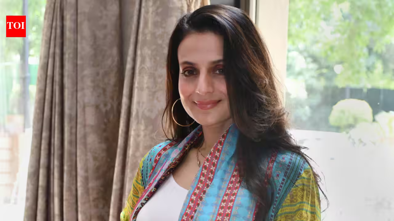 Ameesha Patel Blasts Star Entourages: ‘Costing More Than Your Opening Day Box Office!’