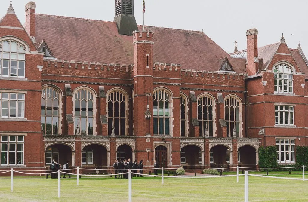 Breaking news: Bedford School to welcome girls from 2027