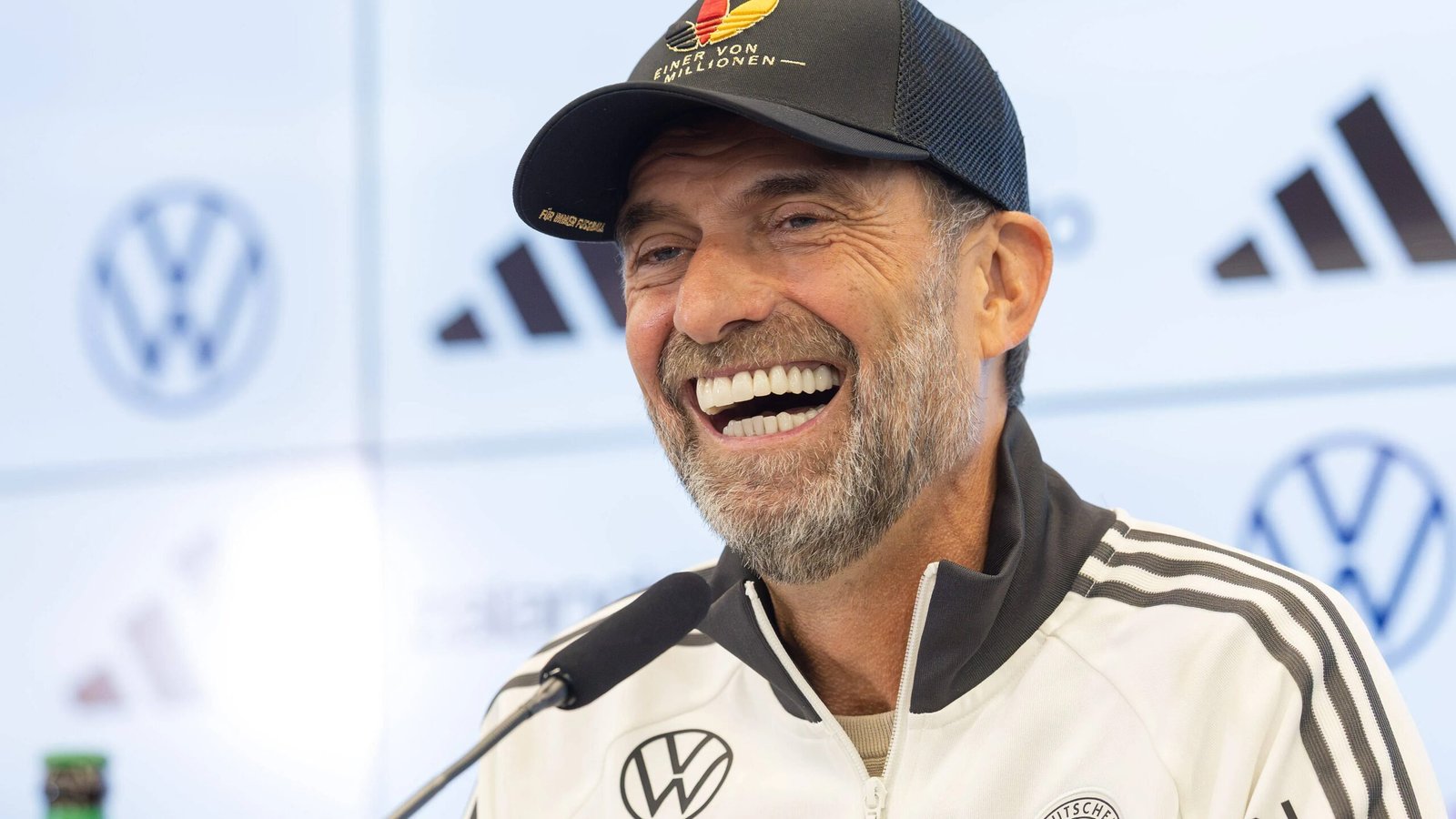 Beyond the Bench: How Klopp is Rewriting the Blueprint of Modern Management