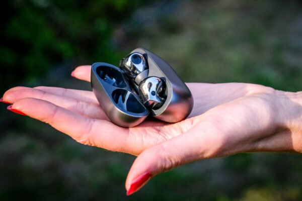 Beyond the Big Brands: Why These Under-the-Radar Earbuds Are Dominating Your Calls