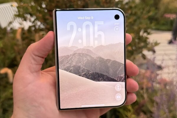 Beyond the Hinge: Inside Apple’s Secret Lab Quest for the Perfect Foldable