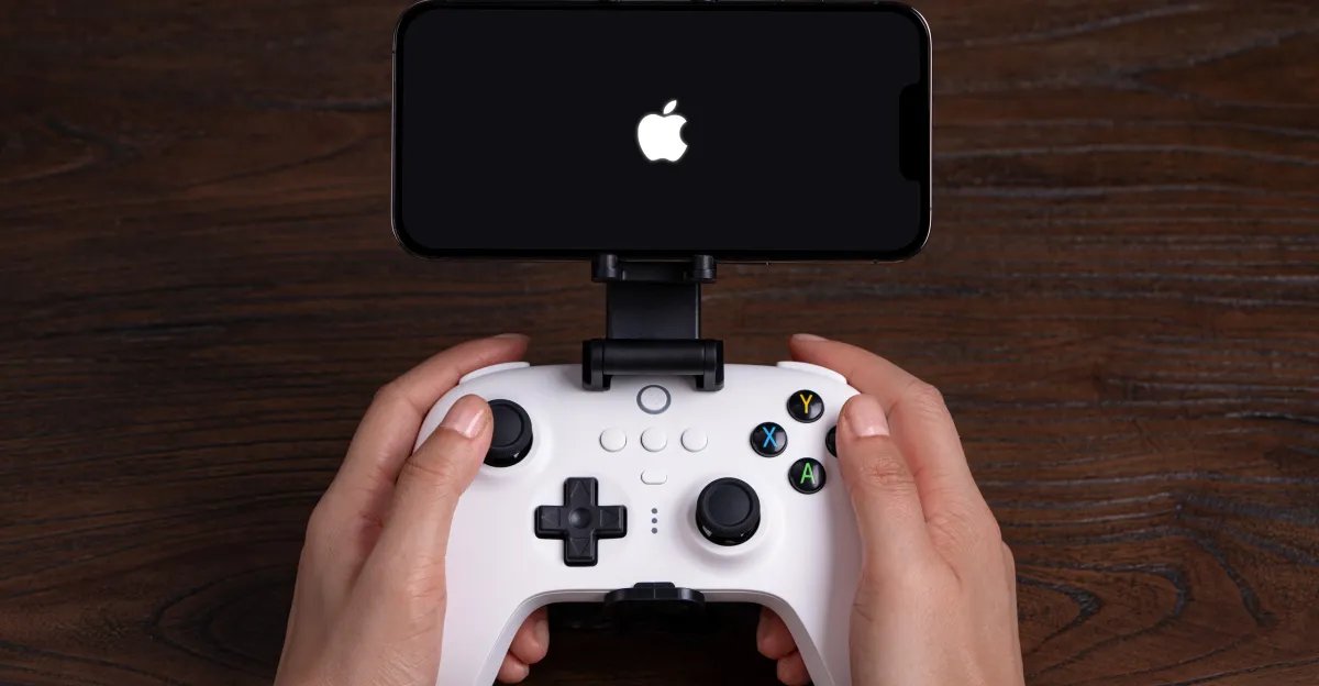 Beyond the Screen: Apple Targets the Gaming Throne with Custom Controllers