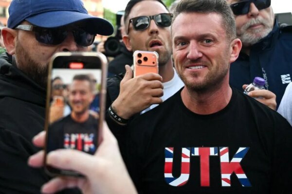 Border Lockdown: Tommy Robinson Detained by Anti-Terror Police at UK Airport