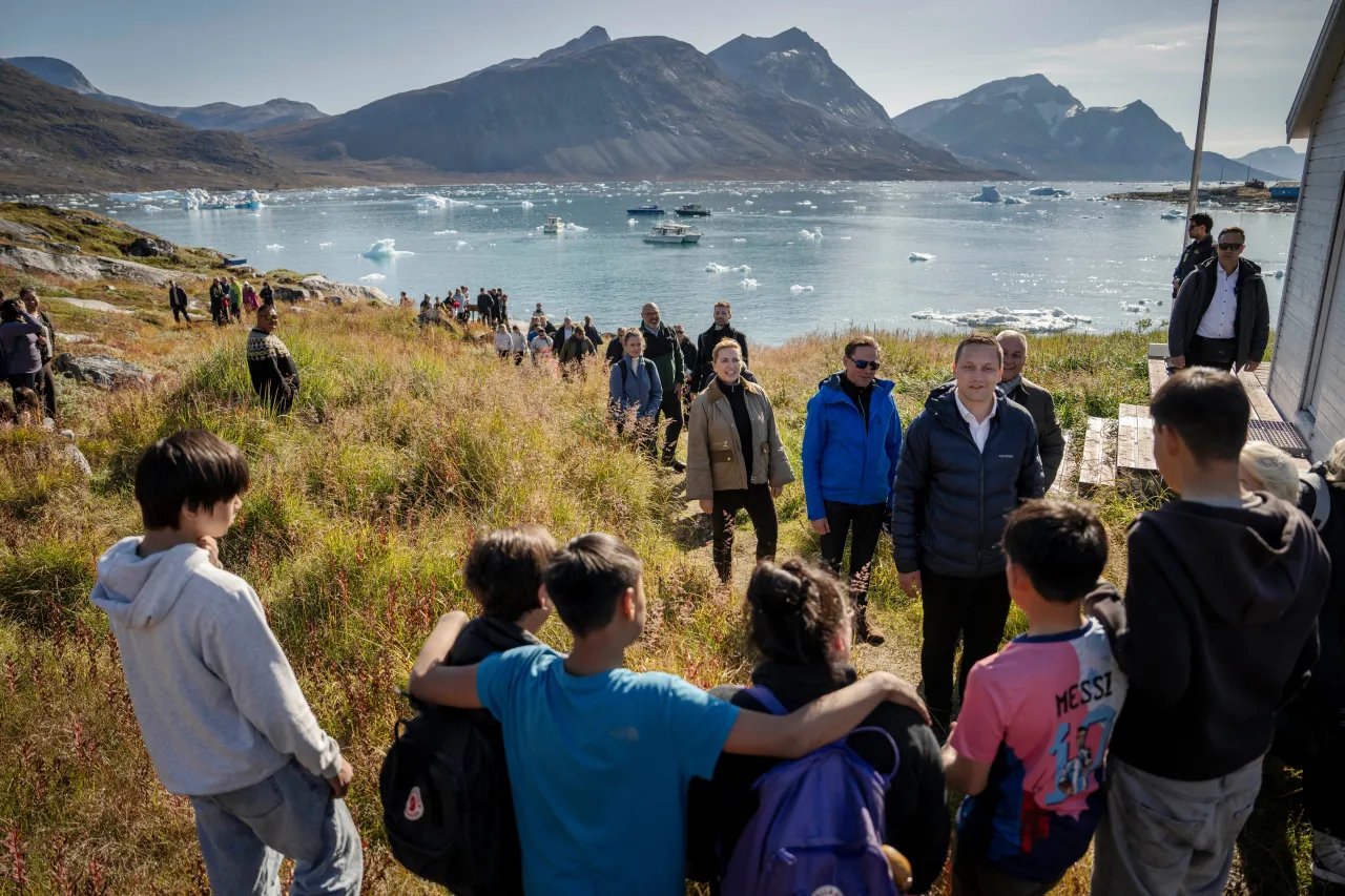 Brussels Courts Nuuk: EU Offers Greenland Strategic Lifeline Amid Transatlantic Uncertainty
