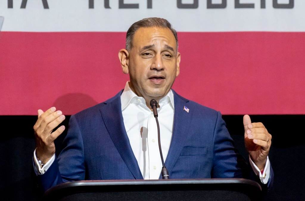 Cisneros and Davids Ignite Bipartisan Push to Reshape Small Business Policy