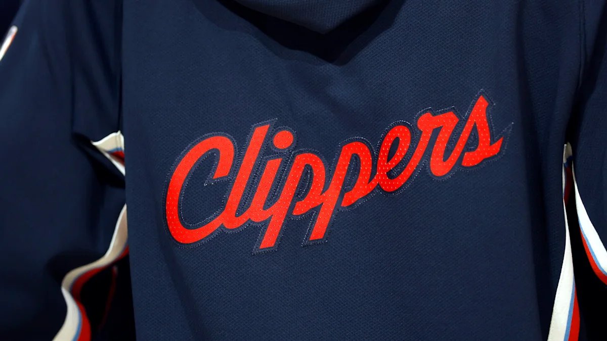 Clippers Shuffle Leadership as Duren-Pistons Standoff Stalls Momentum