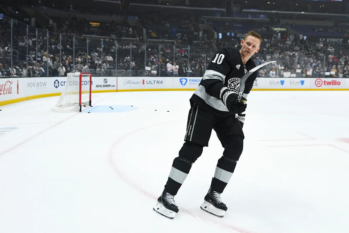 Corey Perry Steps Away from Kings Indefinitely Amid Personal Matters