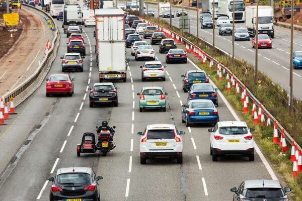 Cruising for a Fine: The Common Motorway Habit Putting Drivers in the Fast Lane to Legal Trouble