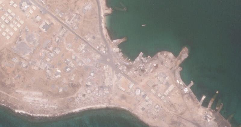 Desert Fortress: New Satellite Imagery Reveals Mysterious Construction on Yemen’s Perim Island