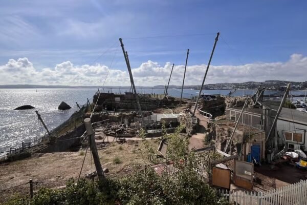 Devon’s Abandoned Icon: Police Sound Alarm as Viral Daredevils Breach Forbidden Site