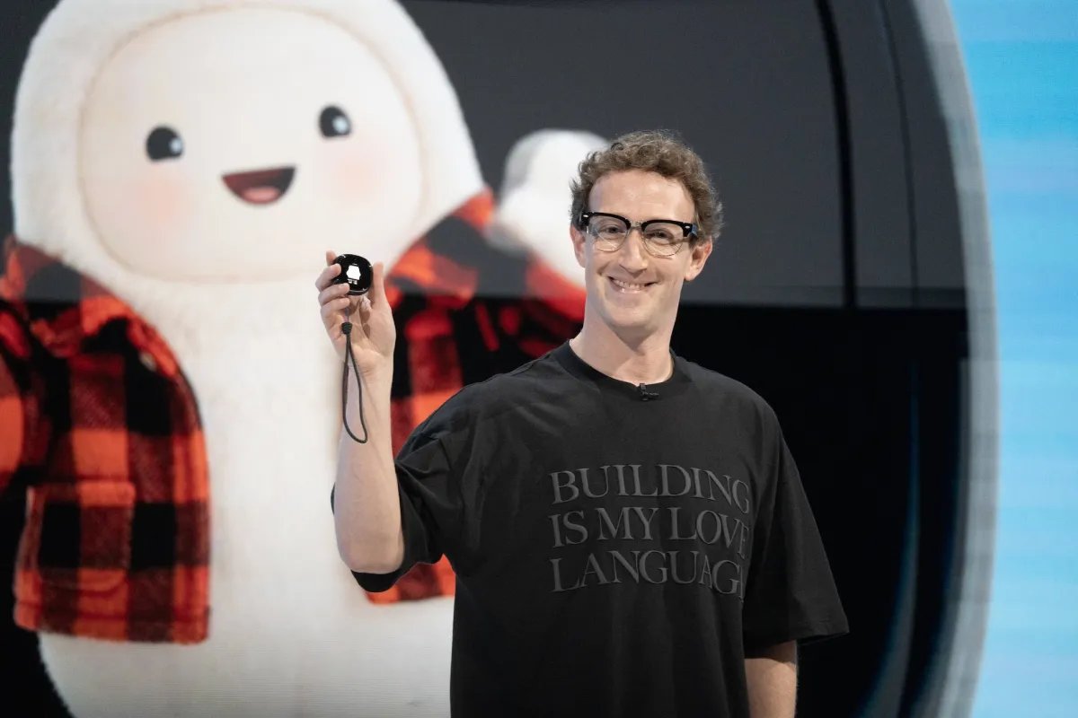 Digital Soul on Your Sleeve: Meta’s New Wearable Turns Muse Into a Virtual Pet