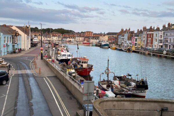 Dorset’s Harbour Paradox: Record Summer Crowds Fail to Mask Tepid Performance