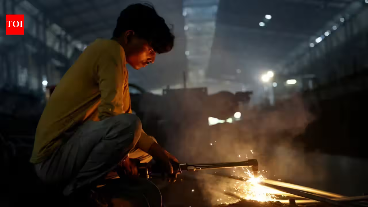 Efficiency Surge: How a 30% Productivity Leap Could Anchor 35% of India’s Future Manufacturing
