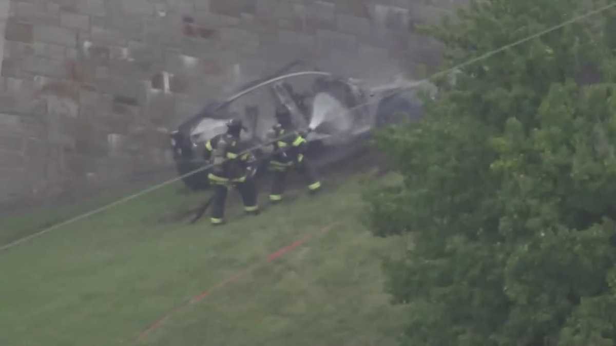 Electric Vehicle Fire Blocks Baltimore-Washington Parkway