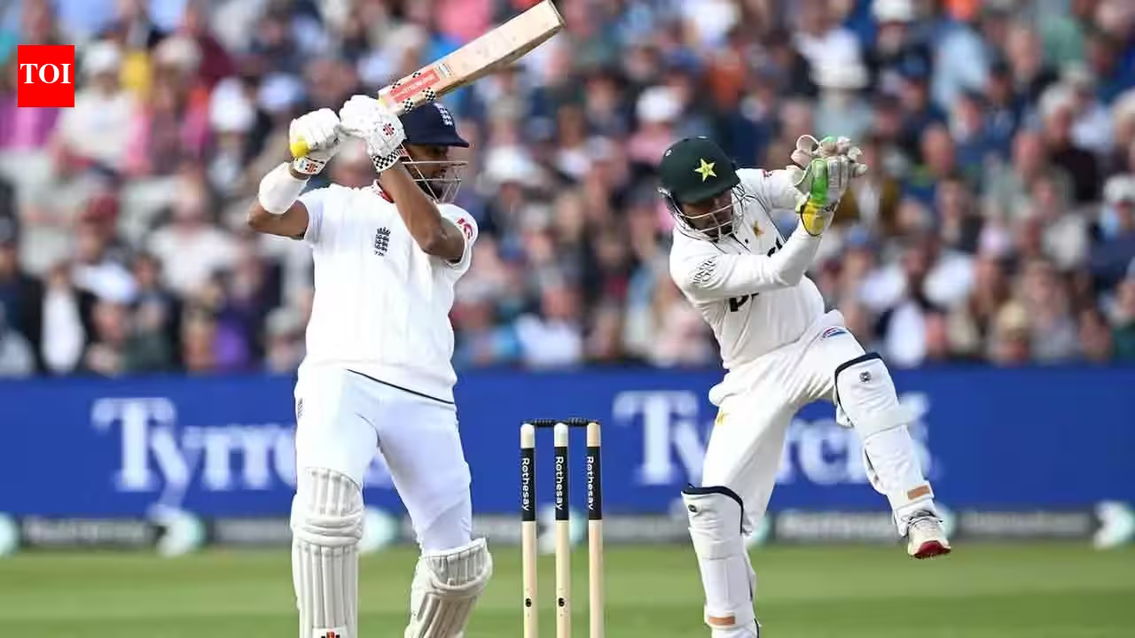 English Top Order Crumbles in Lightning Start