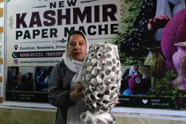 Floating Fortunes: How One Kashmiri Entrepreneur is Redefining Life on the Lake