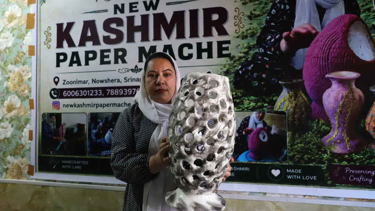 Floating Fortunes: How One Kashmiri Entrepreneur is Redefining Life on the Lake