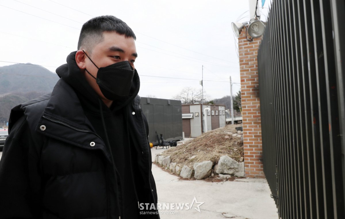 From K-Pop Idol to Alleged Assailant: Seungri Faces New Criminal Complaint in 'Special Assault' Scandal