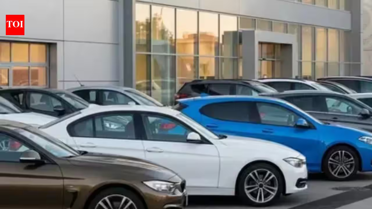 Fueling the Status Quo: Pure Petrol Engines Still Command Half of New Car Market