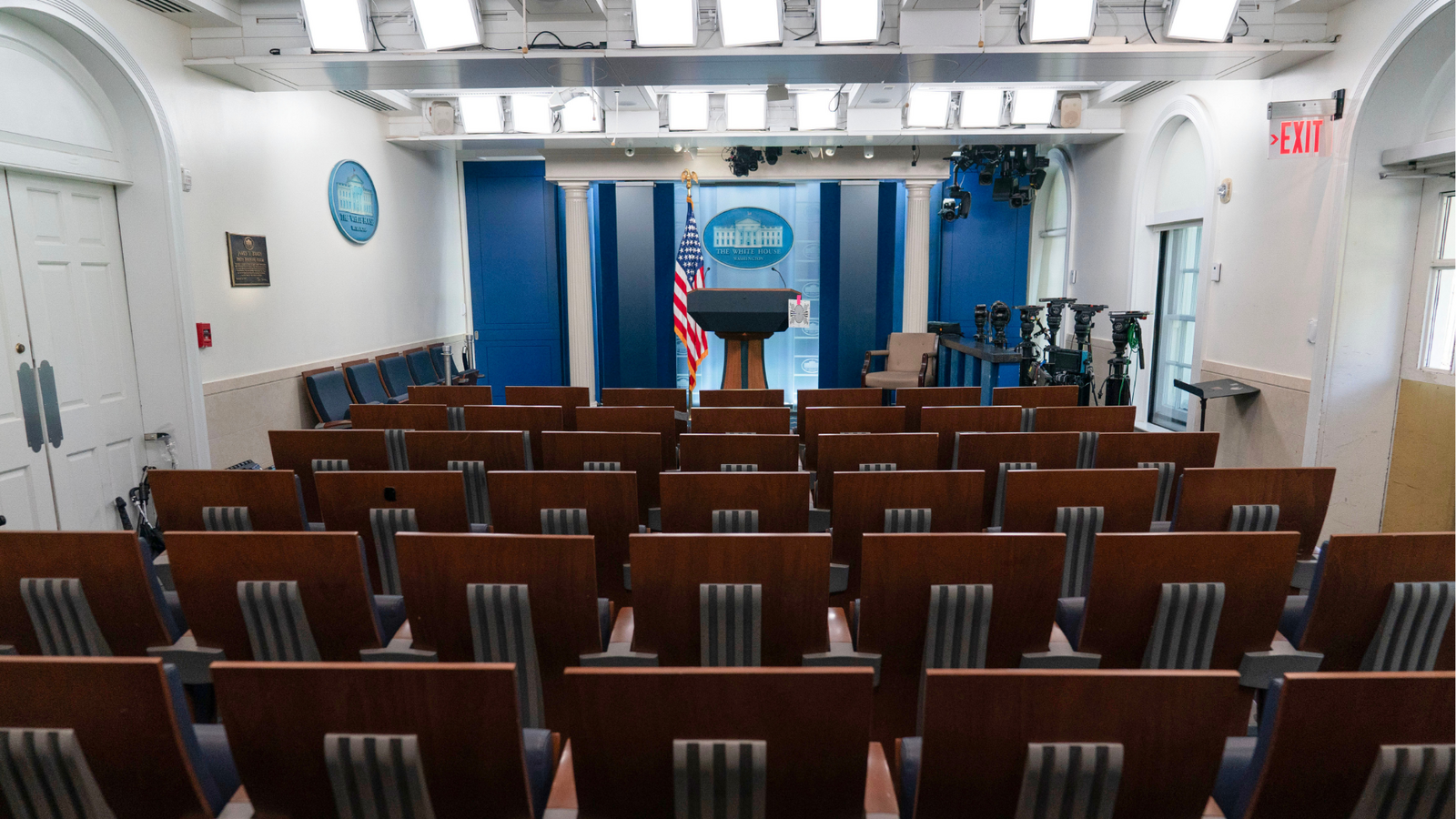 Gavel Strikes Back: Judge Overturns White House Press Ban in Major First Amendment Win