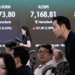 Global Markets Ride Wall Street’s Wake to Fresh Highs
