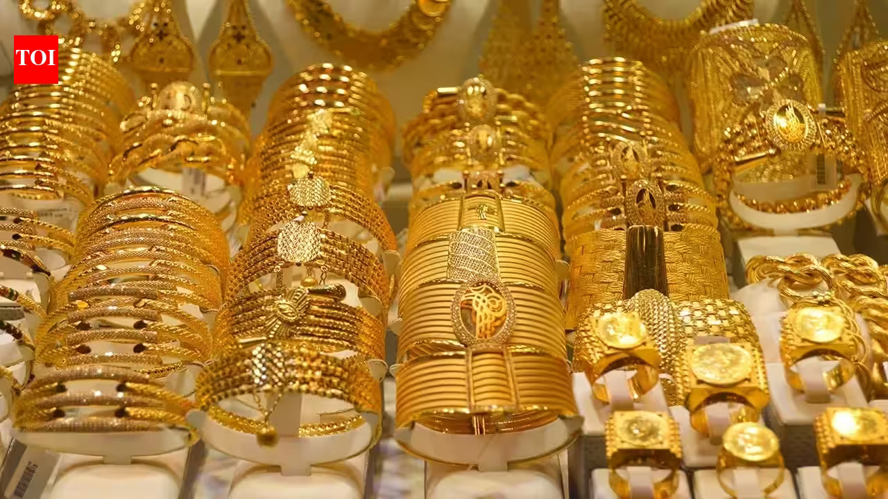 Gold’s Golden Glare: Prices Skyrocket as Buyers Pivot to Coins Amid 15% Sales Slump