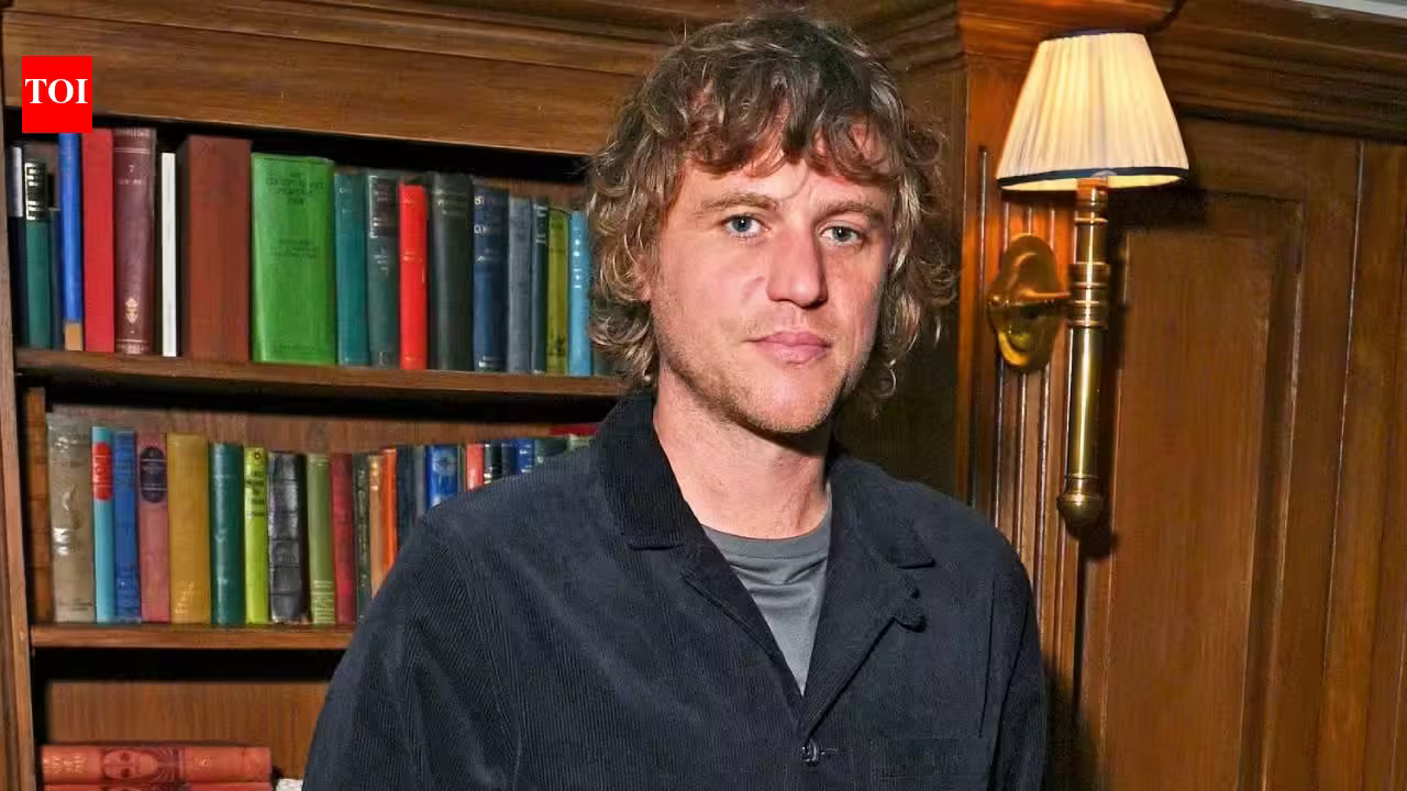 Harry Potter Star Johnny Flynn Slams Private Schools as ‘Traumatic’ Relic That Should Be ‘Burnt to the Ground’