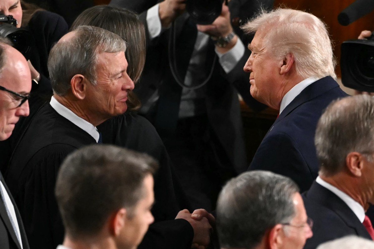 High Court Rebuffs Trump Bid to Restrict Mail-In Ballots Ahead of Midterms