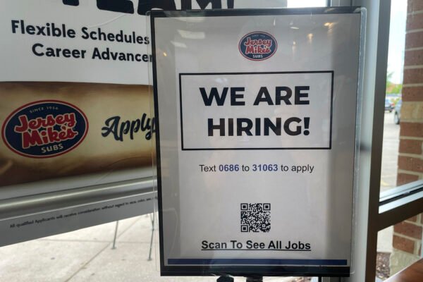 Hiring Chill: Small Business Momentum Cools as August Payrolls Dip