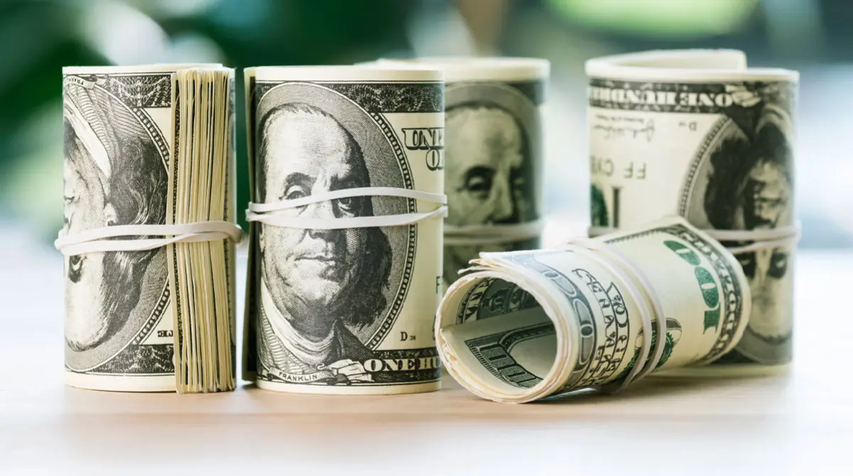 Household Savings Surge: Bank Deposits Hit Unprecedented UAH 1.53 Trillion Peak