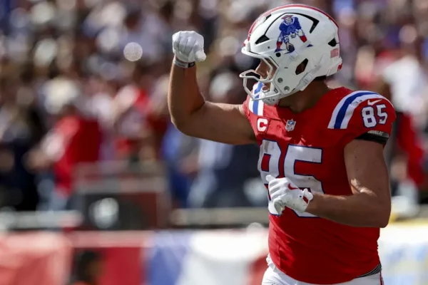 Hunter Henry’s Week 1 Status: Patriots TE Facing Down-to-the-Wire Call