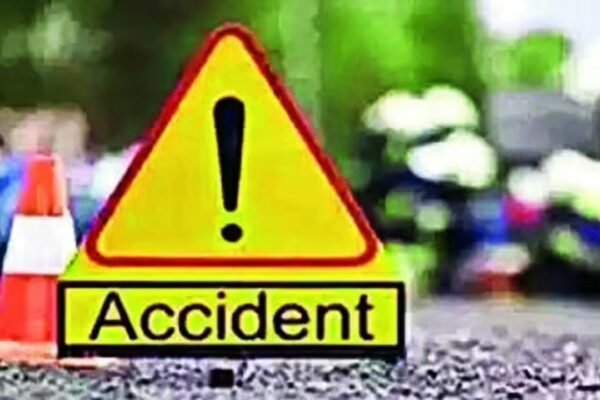 Hyderabad Horror: Couple Left Critical After SUV Rams Motorcycle in High-Speed Collision
