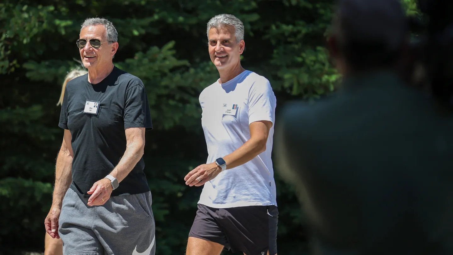 Iger’s Blueprint: The Memo Defining D’Amaro’s Path to the Magic Kingdom Throne