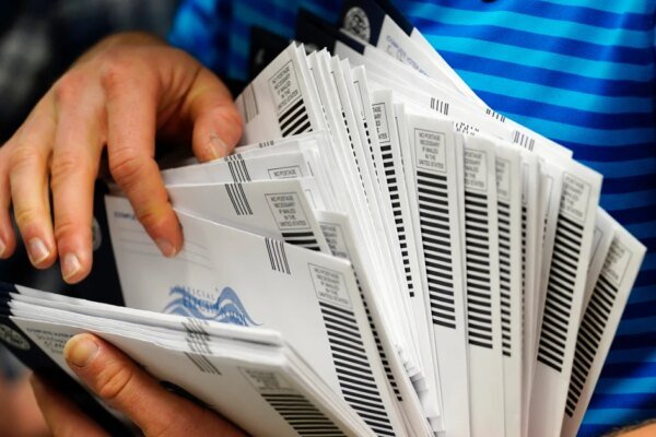 Judge Blocks Trump Bid to Restrict Mail-in Voting