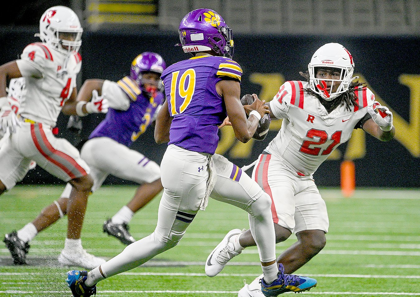 Karr Storms the Superdome: Cougars Dethrone Top-Ranked Ruston in Thrilling 21-14 Showdown