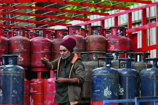 LPG Booking Gap Slashed: Rural Households Gain Parity With Urban Refill Rules