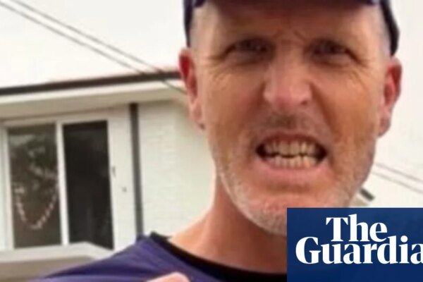 Labor MP Strips Fossil Fuel Branding from Fremantle Jumper in Climate Stance
