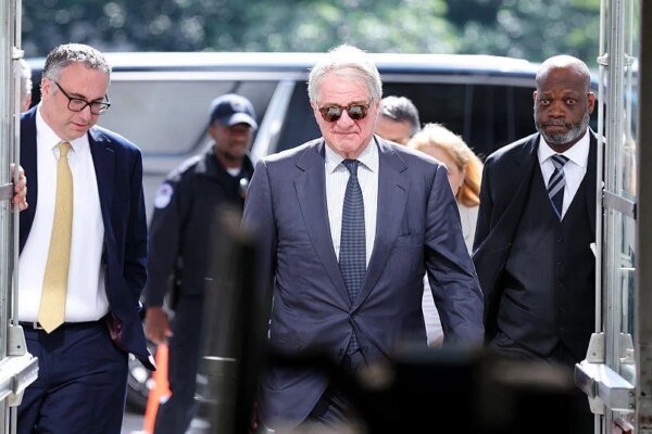 Leon Black Cornered: House Unanimously Holds Billionaire in Contempt