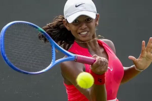 Maaya Rajeshwaran and Antonina Sushkova Pull Off Stunning Upset to Reach US Open Junior Semis