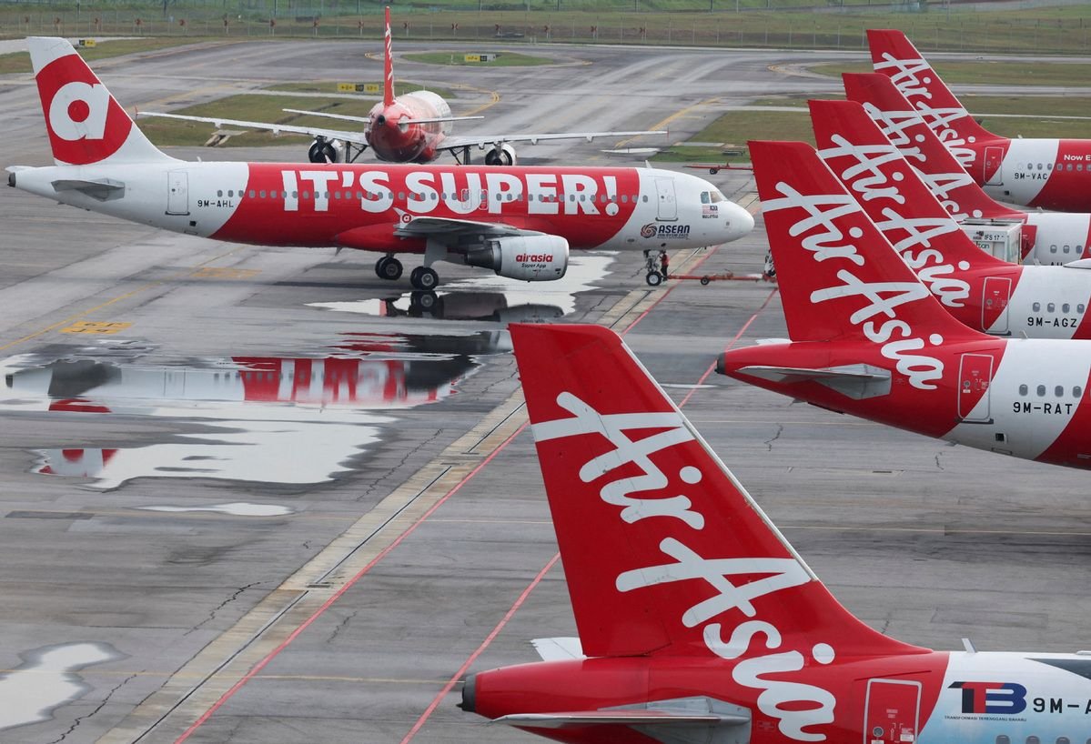 Malaysia Weighs Backup Plans as AirAsia’s Financial Turbulence Sparks Airline Outreach