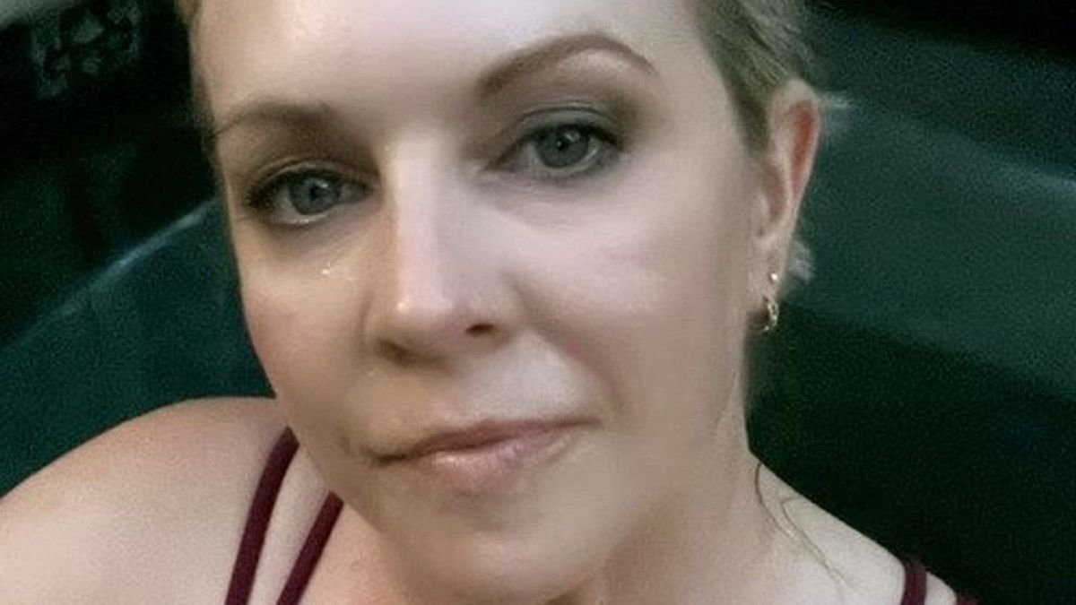 Melissa Joan Hart Turns Heads: Sabrina Star’s Fitness Transformation Stuns Social Media