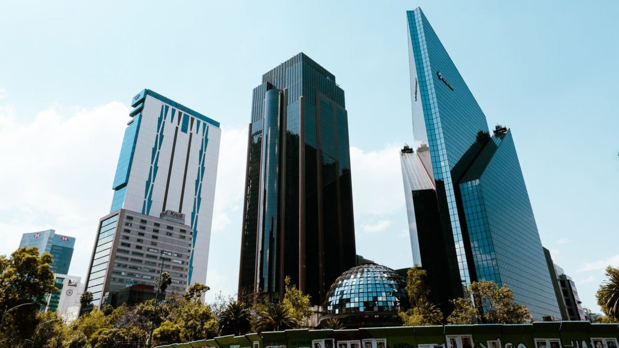 Mexico Bets Big: Long-Term Bond Auctions Set to Surge in Late 2026