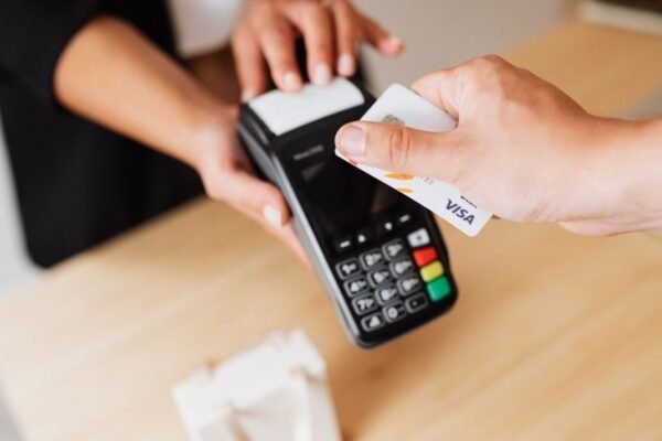 Mexico’s Digital Gold Rush: Card Payments Skyrocket to MX$6.9 Trillion in 2025