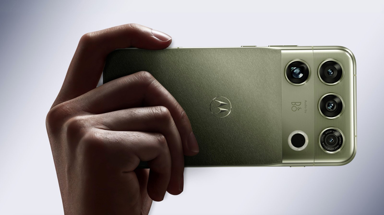 Motorola’s Signature 27 Shatters Performance Barriers With Snapdragon’s Elite Gen 6 Debut