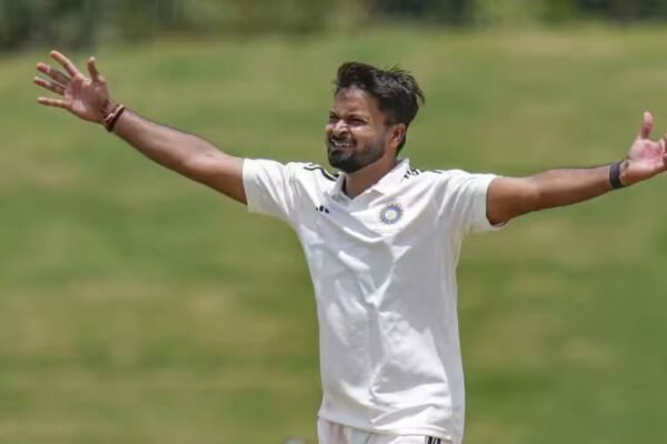 Mukesh Kumar Trades Blues for Nottinghamshire Green in Stint Across the Pond