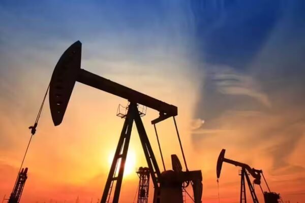 OPEC+ Holds Steady: Production Curbs Extend Amid Market Uncertainty