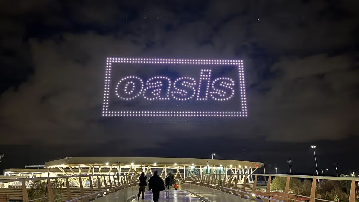 Oasis Illuminate the Night: Iconic Britpop Legends Signal 2027 Return with Manchester Sky Spectacle