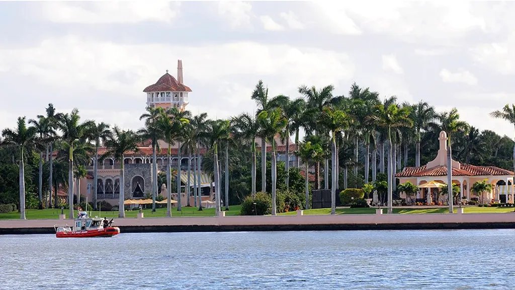 Palm Beach Pulls the Plug: County Halts Data Center Expansion Amid Trump’s AI Push