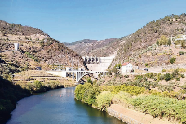 Portugal Pulse: From Breaking Headlines to Hidden Escapes